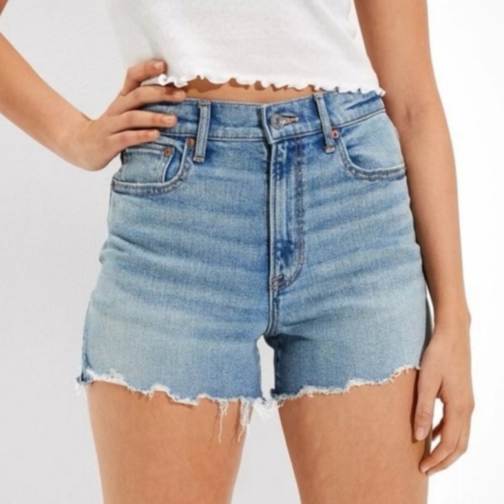 High rise 90’s boyfriend denim shorts